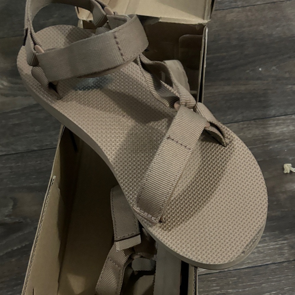 Teva Women's Sandals in Tan